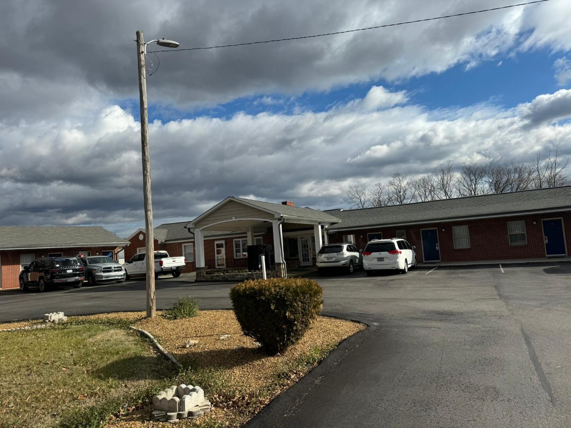 Budget Inn Danville Esterno foto